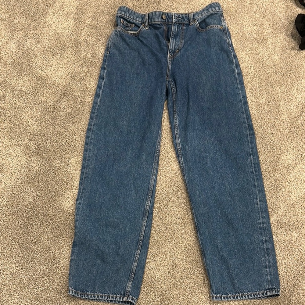 Relaxed Fit Blue Jeans with Classic Style